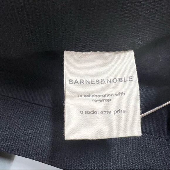 Barnes & Noble Canvas Tote Gold Print Reusable - Picture 7 of 10